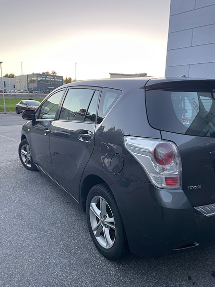 Toyota Verso 6 of 19