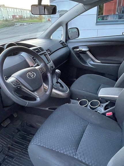Toyota Verso 9 of 19