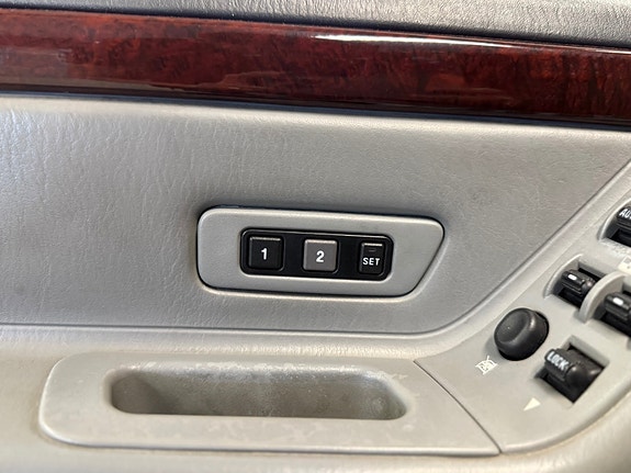 Jeep Grand Cherokee 11 of 17