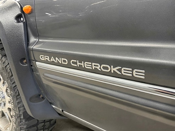 Jeep Grand Cherokee 6 of 17