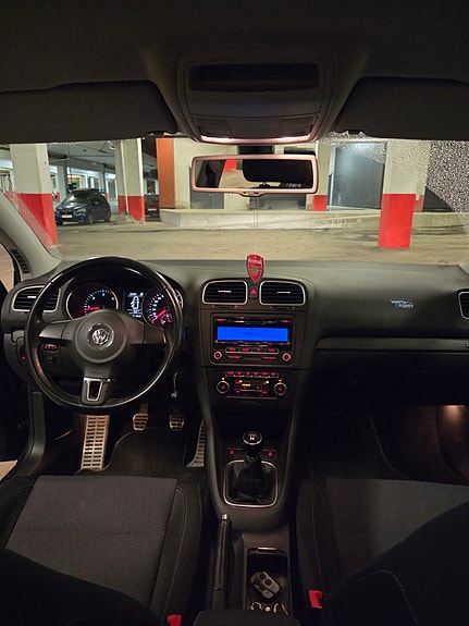 Volkswagen Golf VI 12 of 12
