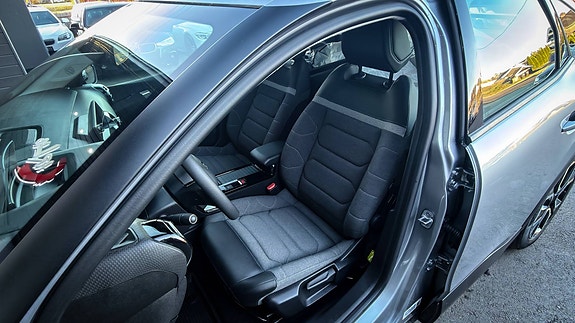 Citroen E-C4 20 of 20
