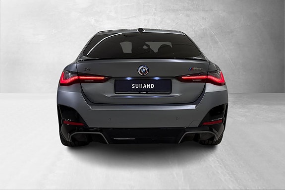 BMW i4 6 of 23