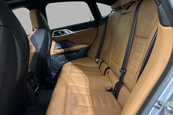 BMW i4 19 of 23