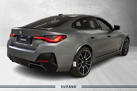 BMW i4 5 of 23