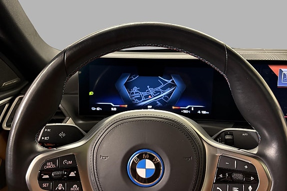 BMW i4 15 of 23
