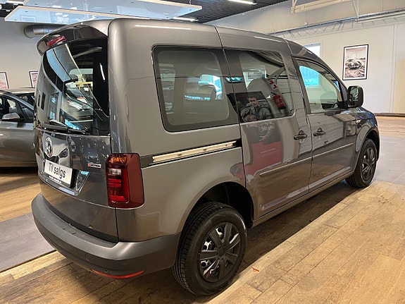 Volkswagen Caddy 8 of 30