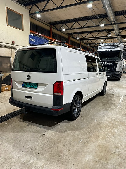 Volkswagen Transporter 5 of 24