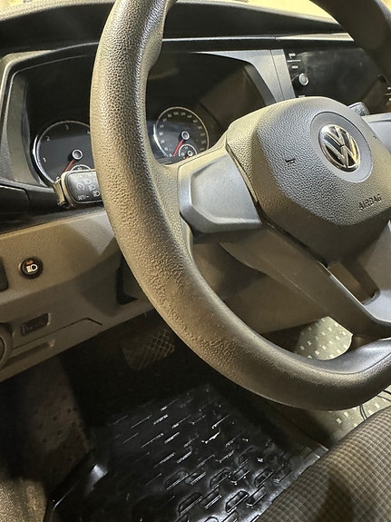 Volkswagen Transporter 12 of 24