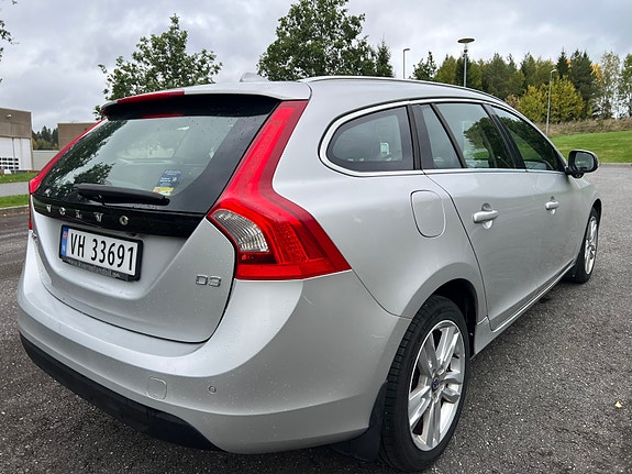 Volvo V60 6 of 28