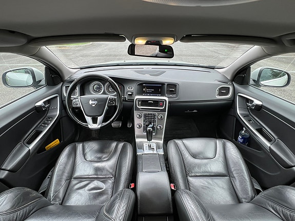 Volvo V60 16 of 28