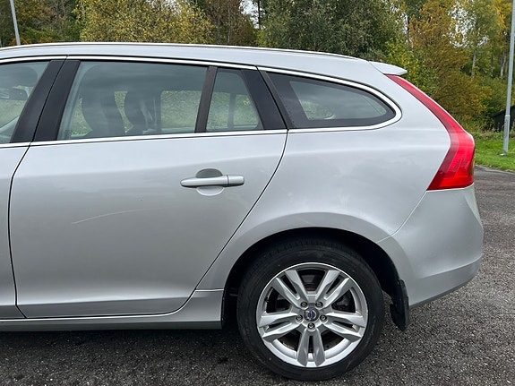 Volvo V60 10 of 28