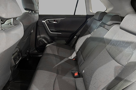 Toyota RAV4 16 of 19