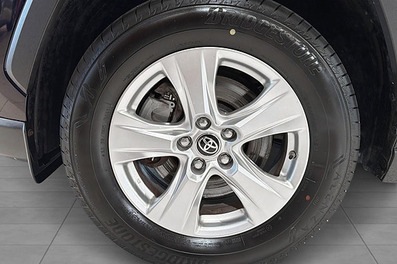 Toyota RAV4 19 of 19