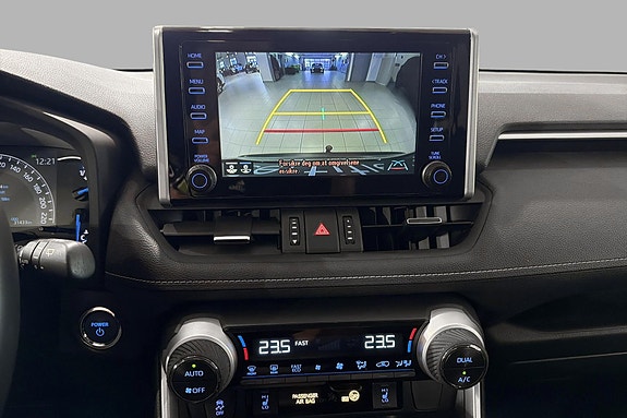 Toyota RAV4 14 of 19