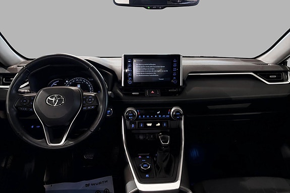 Toyota RAV4 9 of 19