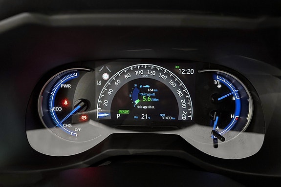 Toyota RAV4 12 of 19