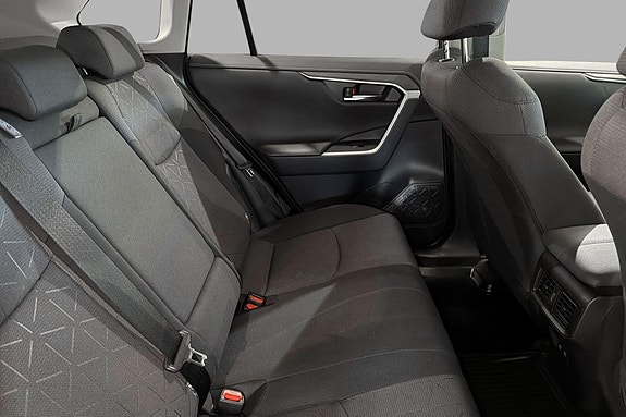 Toyota RAV4 17 of 19
