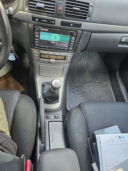 Toyota Avensis 23 of 30