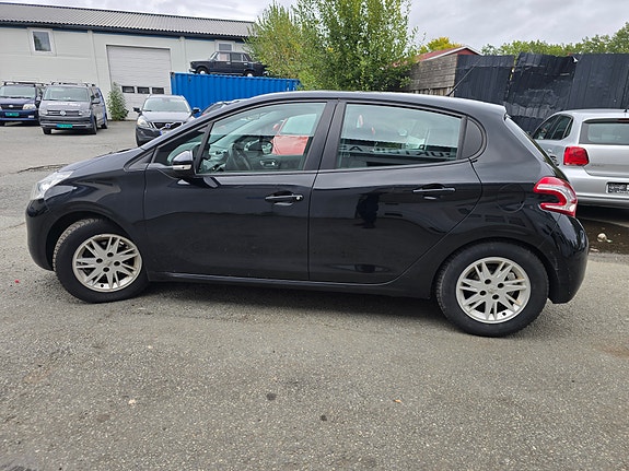 Peugeot 208 7 of 29
