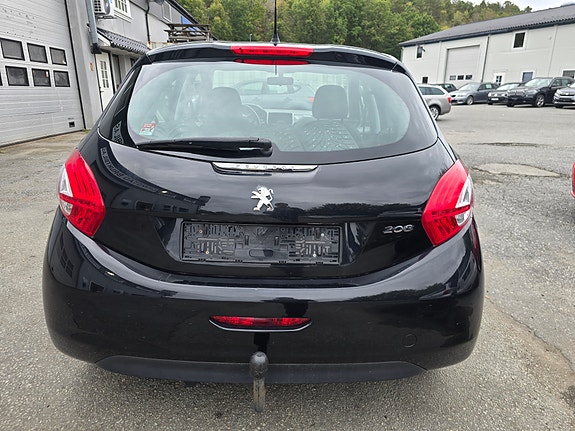 Peugeot 208 5 of 29