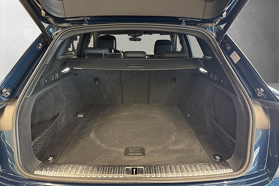 Audi e-tron 23 of 27