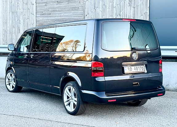 Volkswagen Caravelle 4 of 30