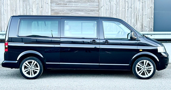 Volkswagen Caravelle 17 of 30