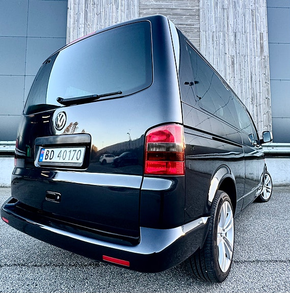 Volkswagen Caravelle 13 of 30