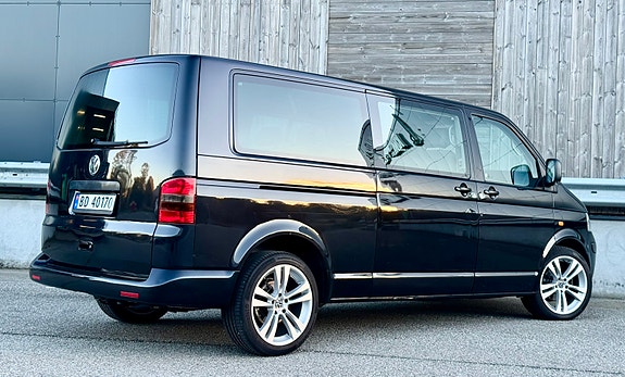 Volkswagen Caravelle 15 of 30
