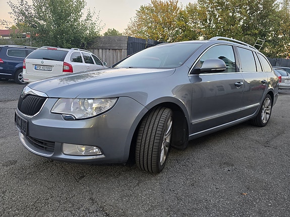 Skoda Superb 9 of 30