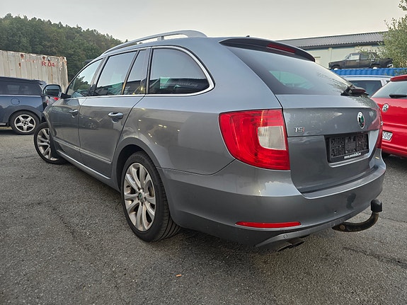 Skoda Superb 7 of 30