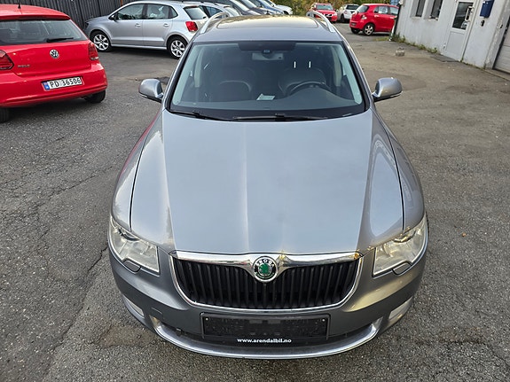 Skoda Superb 11 of 30