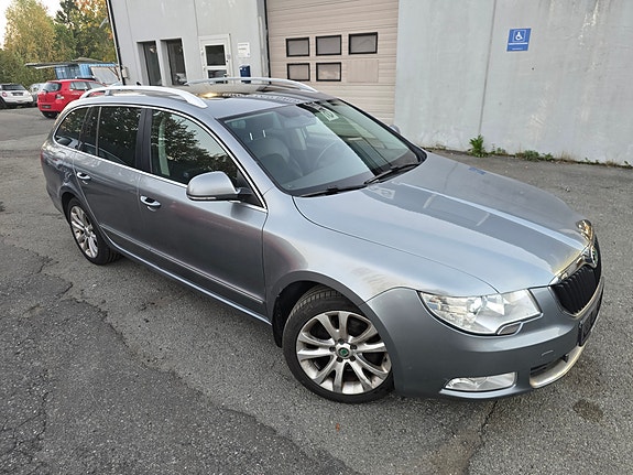 Skoda Superb 2 of 30