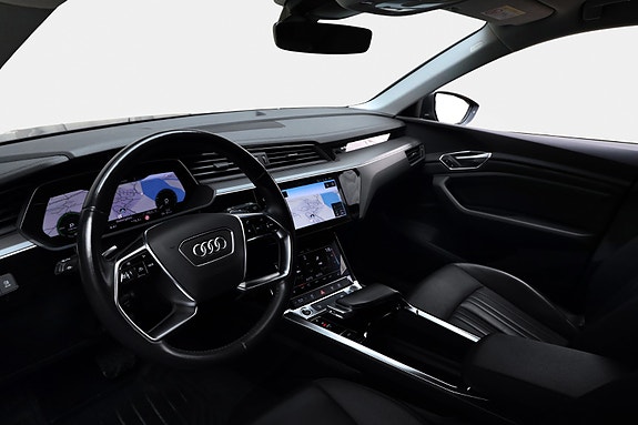 Audi e-tron 9 of 24