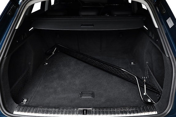 Audi e-tron 7 of 24