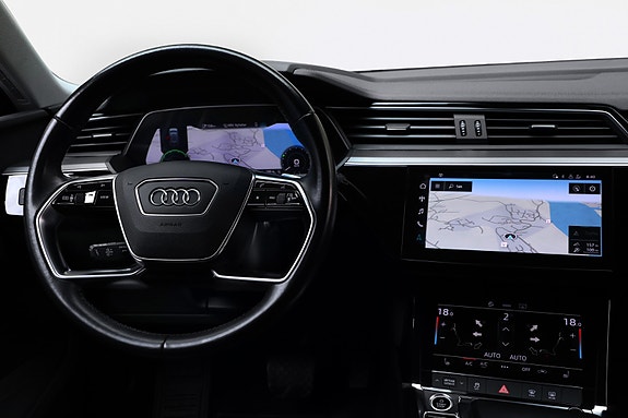 Audi e-tron 14 of 24