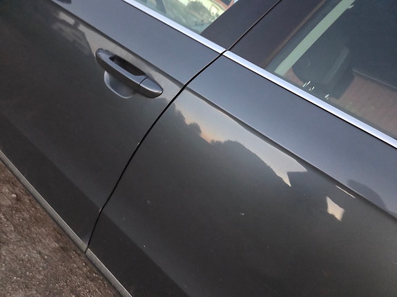 Volkswagen Passat 14 of 19