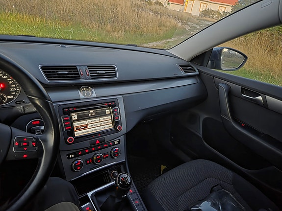 Volkswagen Passat 18 of 19