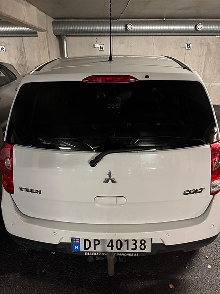 Mitsubishi Colt 4 of 22