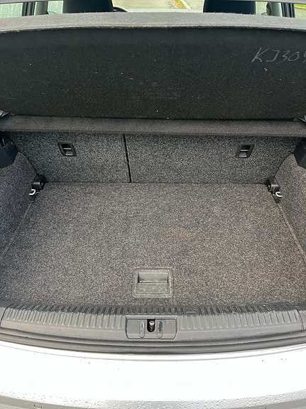 Volkswagen Polo 11 of 16