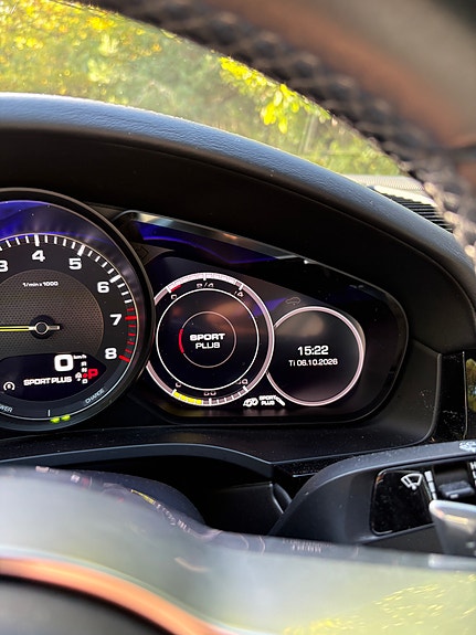 Porsche Cayenne Coupe 23 of 29