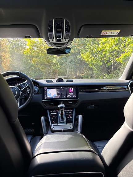 Porsche Cayenne Coupe 19 of 29