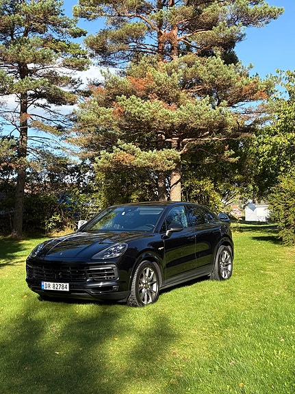 Porsche Cayenne Coupe 4 of 29