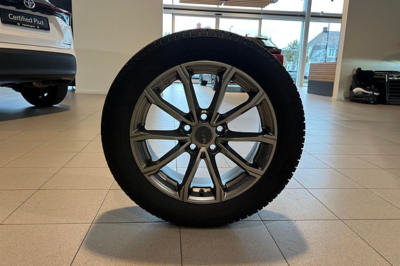 Toyota Yaris Cross 20 of 27