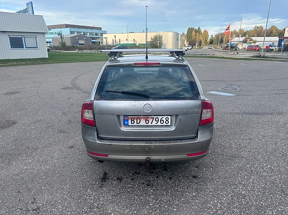 Skoda Octavia 3 of 9