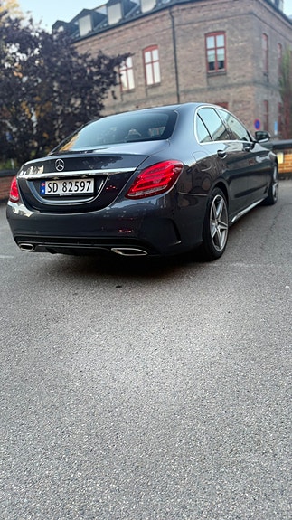 Mercedes-Benz C180 7 of 28