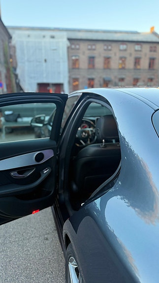 Mercedes-Benz C180 24 of 28