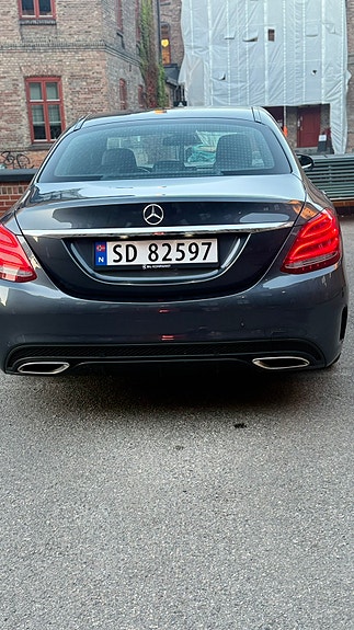 Mercedes-Benz C180 8 of 28