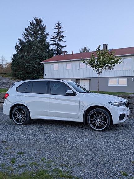 BMW X5 4 of 30
